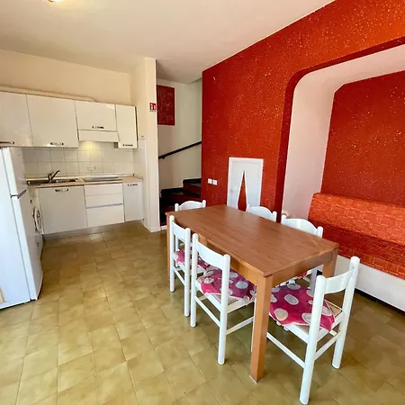 Villa Homely With Private Garden And Shared Pool Porto Santa Margherita