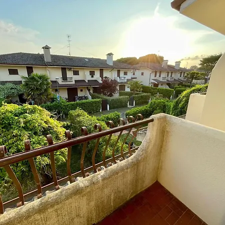 Villa Homely With Private Garden And Shared Pool
